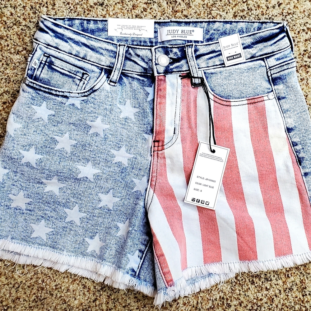 Judy Blue Patriotic Shorts High Waist S